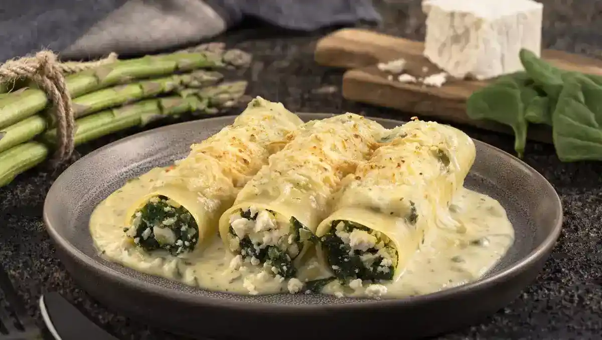 Canelones rellenos de espinacas y ricotta