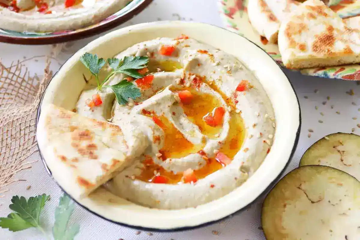 Hummus de garbanzos y Baba Ganoush mixto