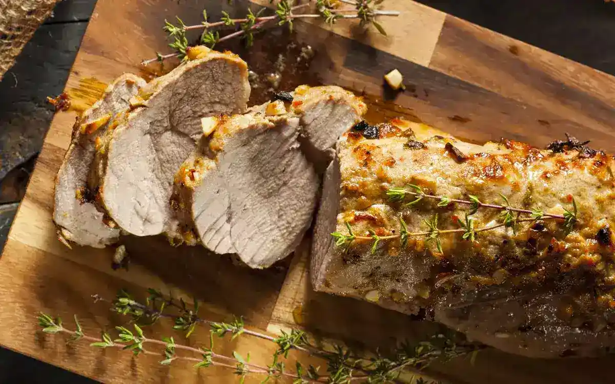 Lomo de cerdo al horno con hierbas finas