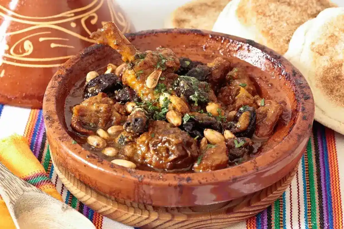 Tajine de cordero con ciruelas dulces