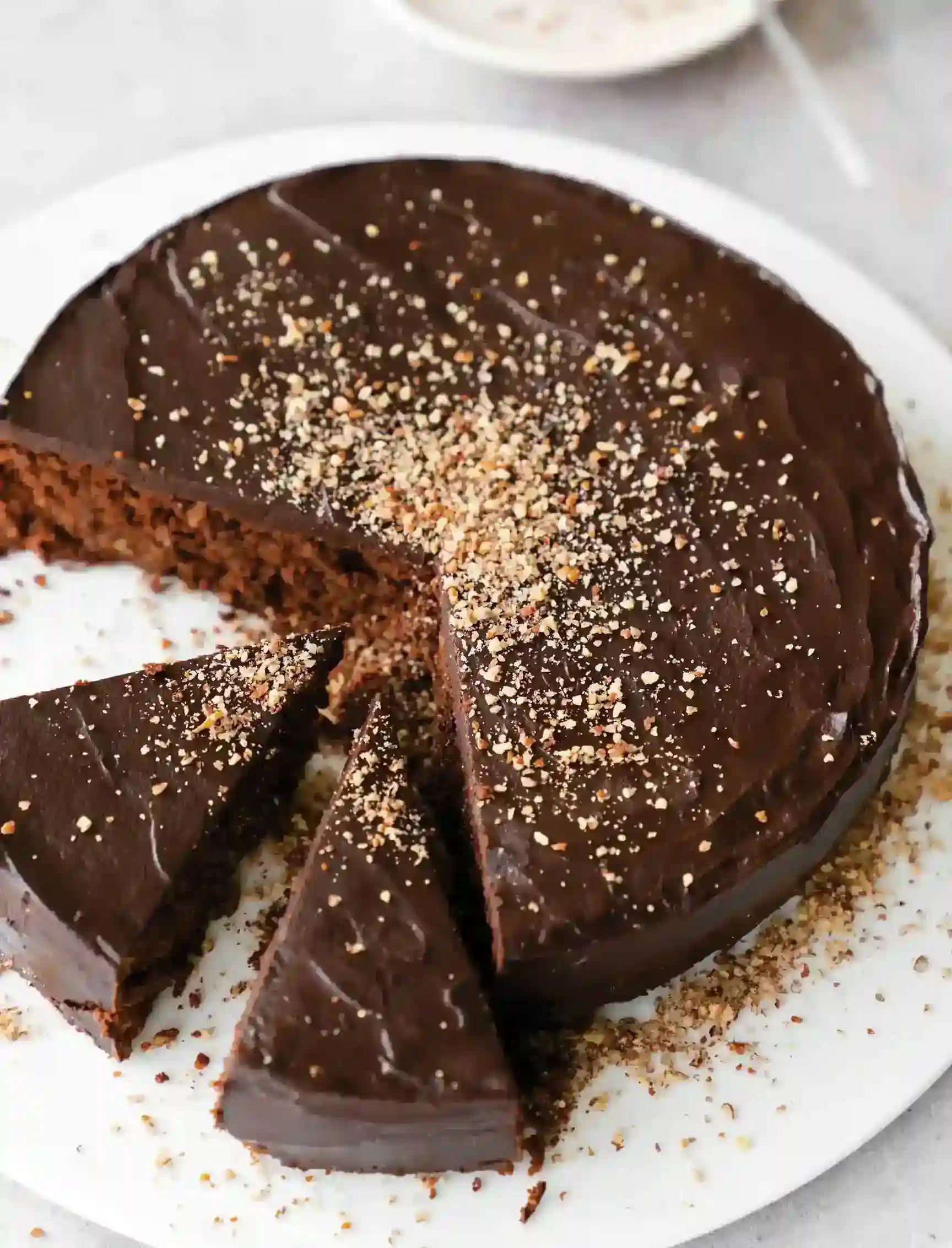 Tarta de chocolate y nueces crujientes